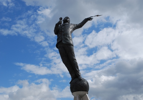 Marconi Memorial Statue